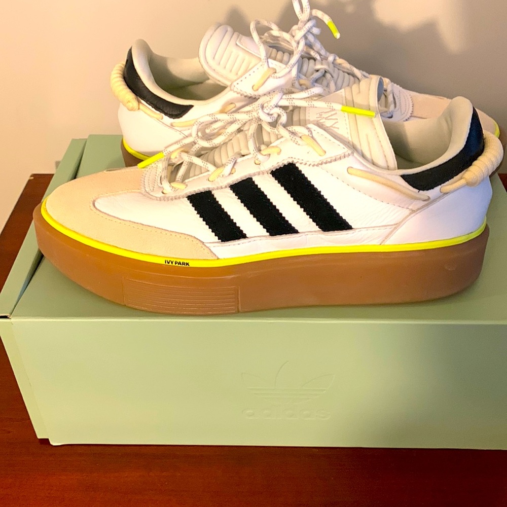 Ivy park supersleek72